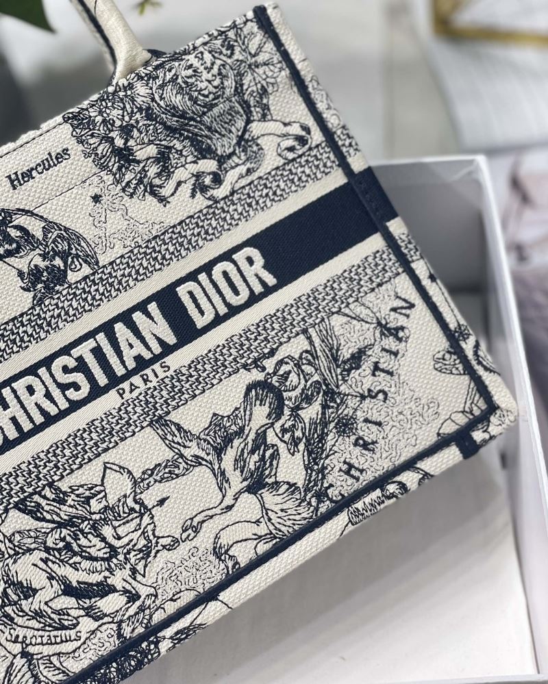 Christian Dior Shopping Bags